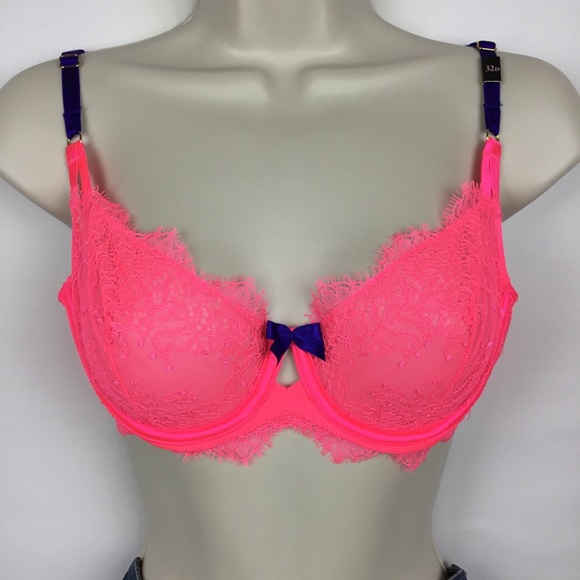 Victoria’s Secret Very Sexy unlined Demi Bra - Picture 2 of 5